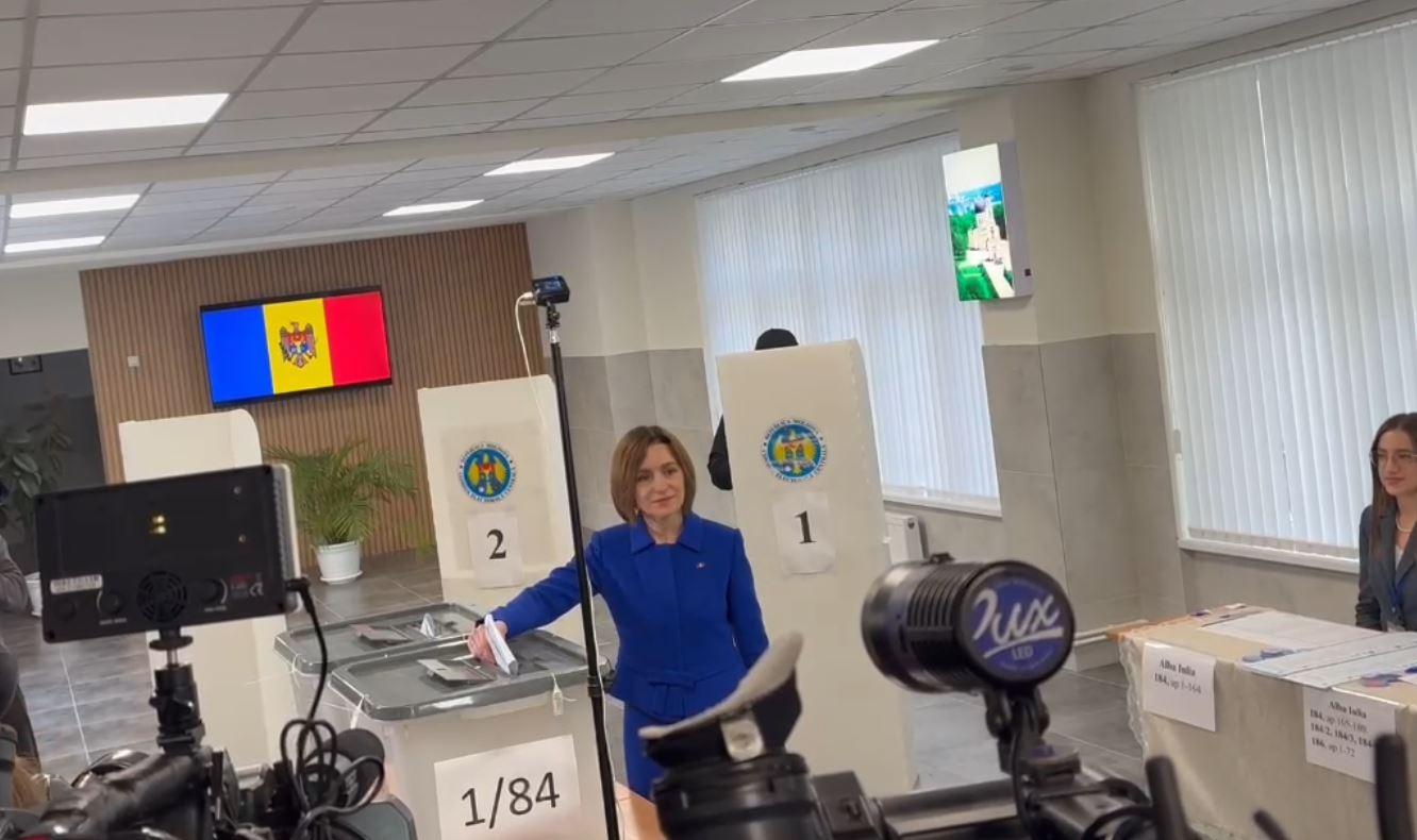 Moldovenii trebuie să aleagă între UE sau Rusia. Maia Sandu a votat: Moldova este în primejdie