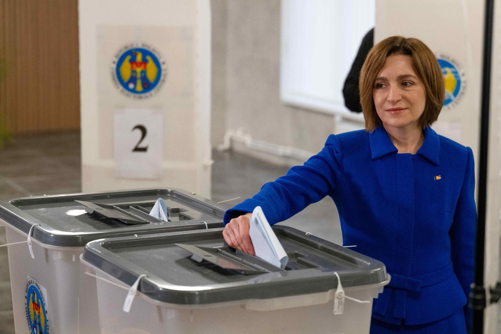 Rezultate alegeri Moldova. Partidul Maiei Sandu va obține majoritatea. PAS - 50,16%, Blocul Patriotic - 24,19%