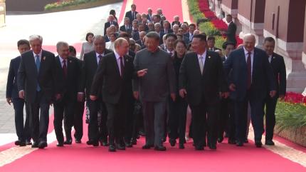 Moment rar: Xi, Putin și Kim vorbesc despre nemurire la Beijing. "Avem șansa să trăim și până la 150 de ani"