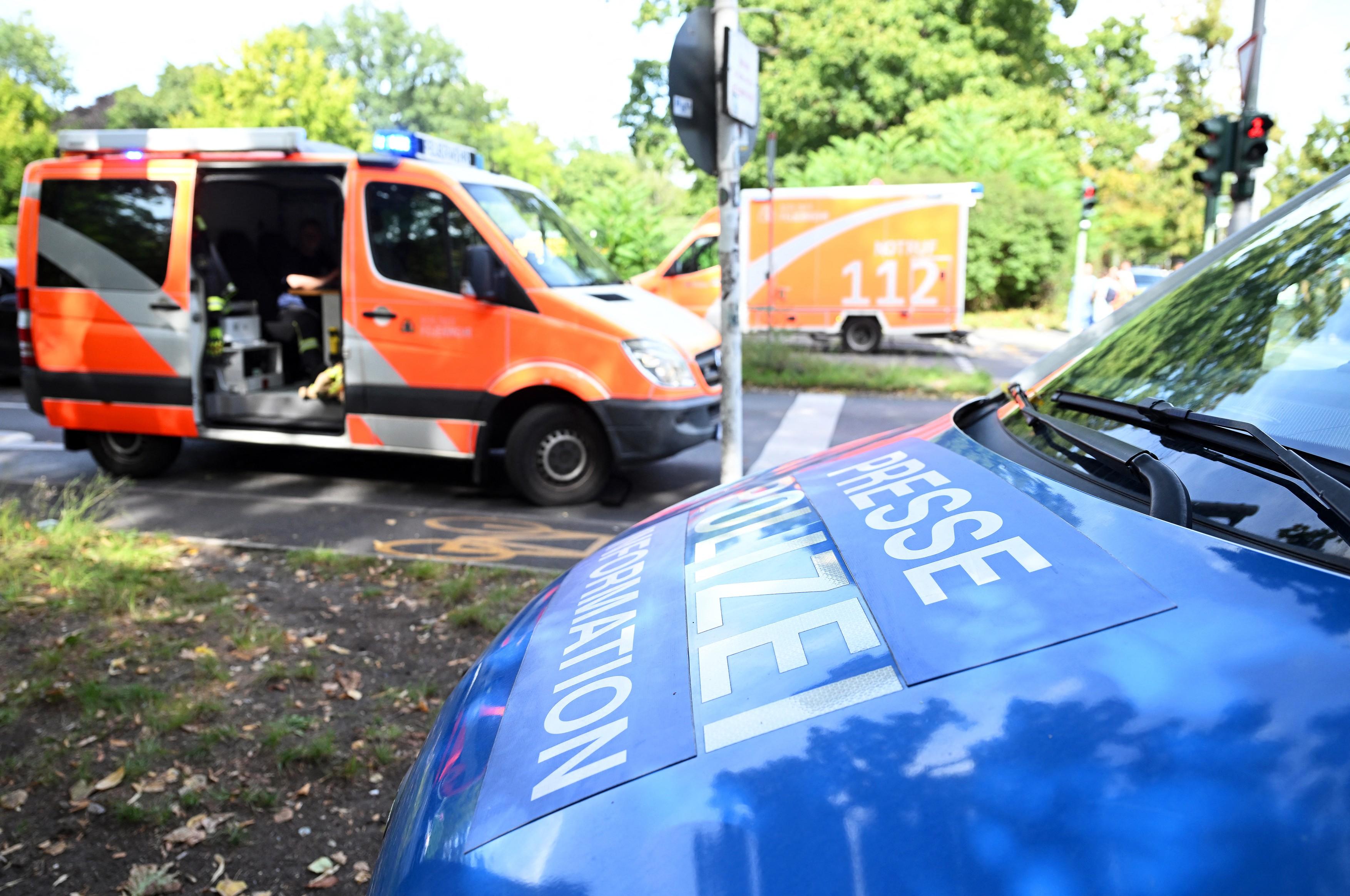 Accident grav în Berlin. O maşină a intrat într-un grup de 15 copii, de 7 şi 8 ani