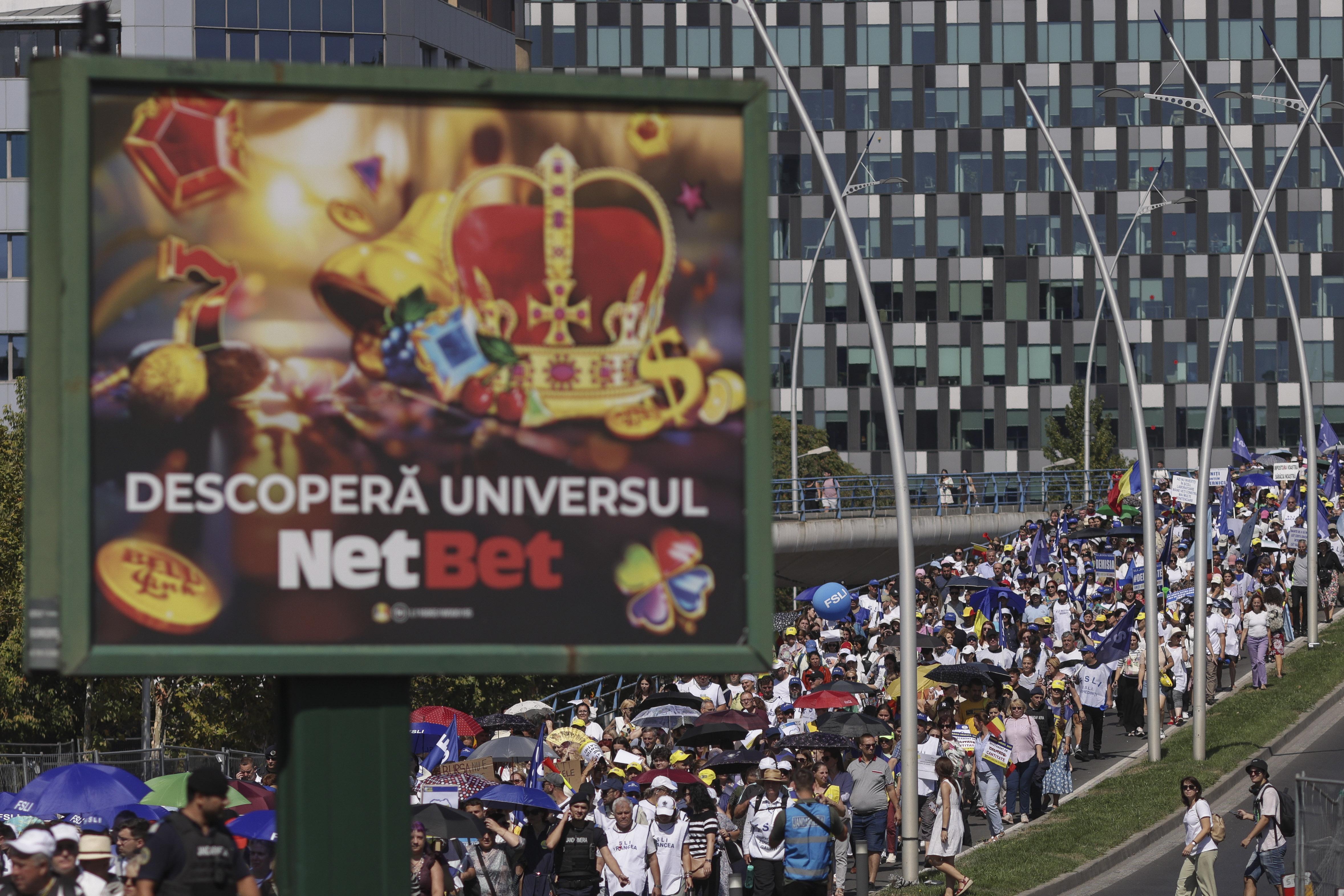 Filmul protestelor din prima zi de școală. Mii de profesori, la Cotroceni. Cu ce au ieșit de la discuții