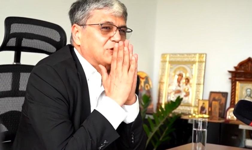 Cât costă să fii român? România, pe marginea recesiunii: "Mi-a spus că îl doare în... de deficit"