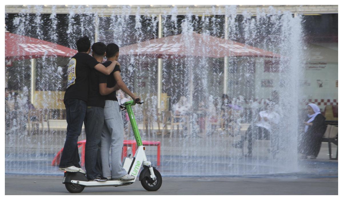 Un nou măr al discordiei pe străzile din România: trotinetele electrice