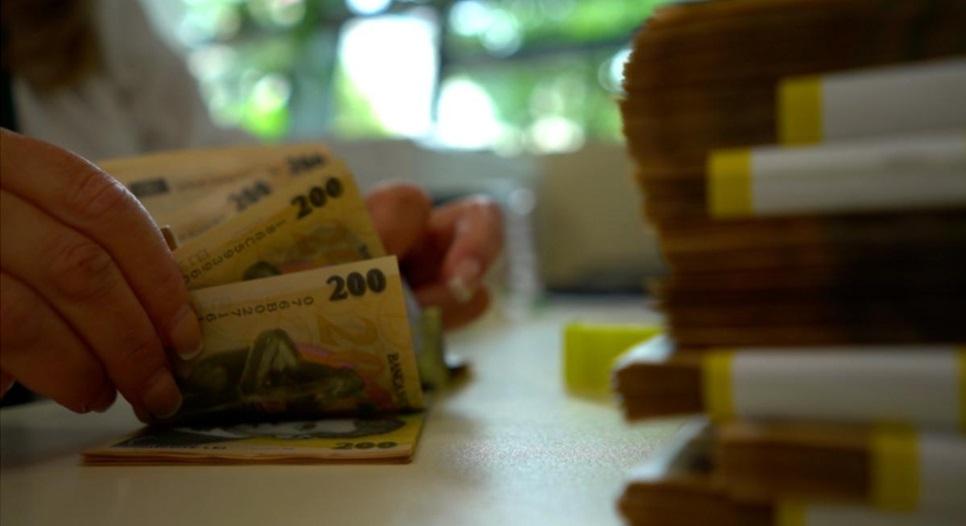 Scandalul vârstei de pensionare. Calcul sumbru: în 10 ani, un salariat va plăti pentru 2,5 pensii