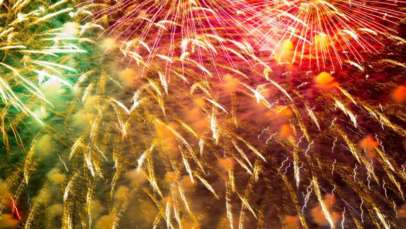 Capitala, acoperită de un "val toxic" după artificii: v&acirc;rfuri record de PM2.5 &icirc;n Berceni și Militari