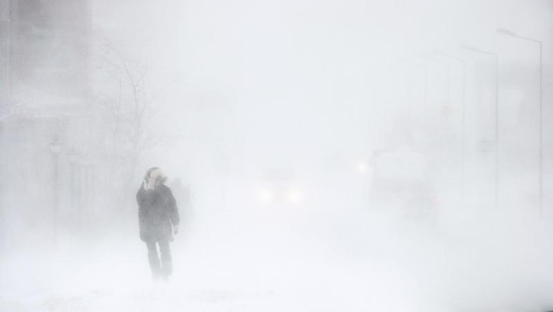 Vreme extremă &icirc;n toată ţara, p&acirc;nă marţi. ANM anunţă cod galben de ger, ninsori şi viscol. Prognoza Bucureşti