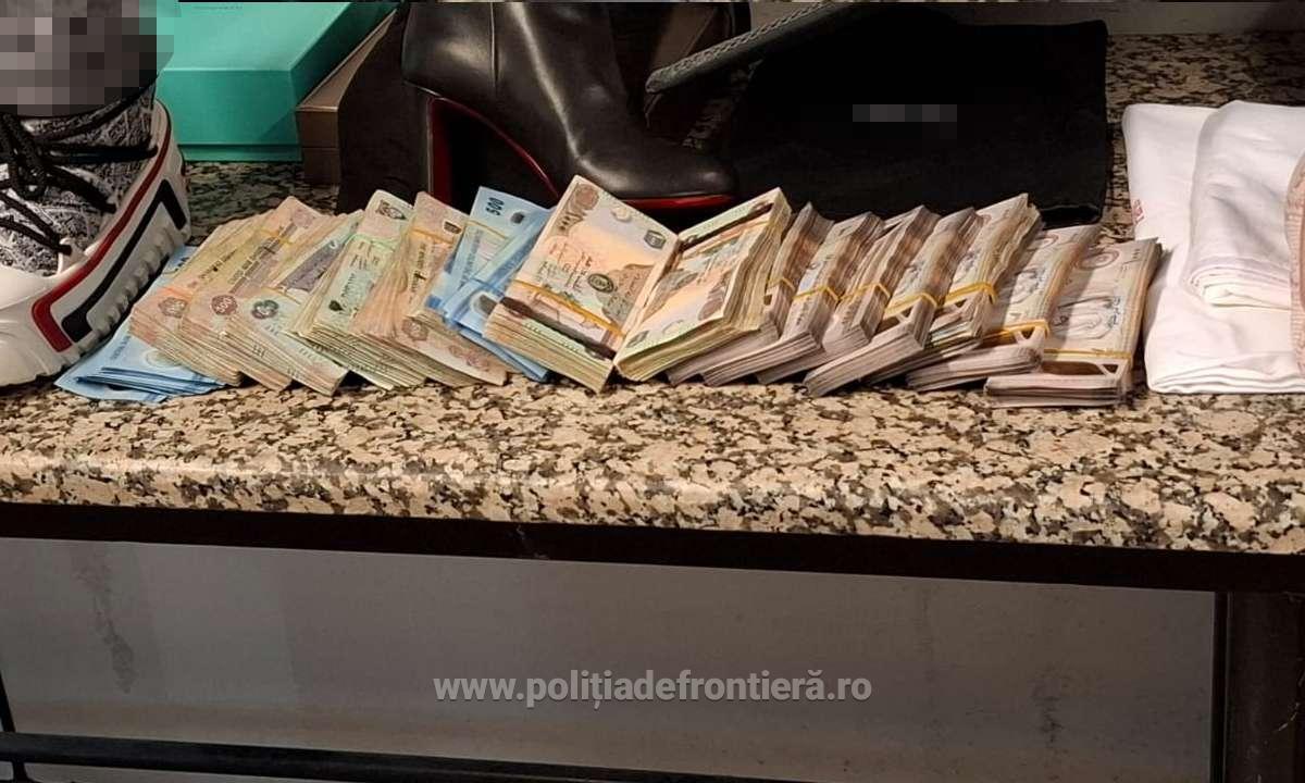 Două românce venite din Dubai, prinse pe Otopeni cu bijuterii, ceasuri și bani, în valoare de 3 milioane €