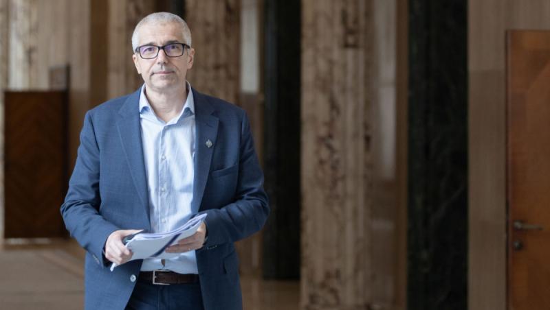 PressOne: Peste jumătate din teza de doctorat a lui Radu Marinescu e plagiată. Reacţia ministrului Justiţiei