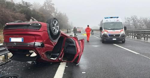 O româncă de 36 de ani a murit sub ochii fiicei sale într-un accident în Italia. Sidonia nu a avut nicio şansă