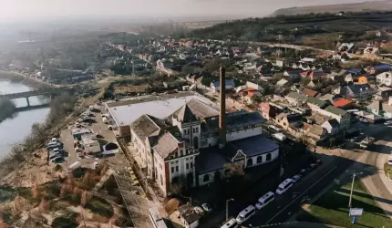 O fabrică de bere din Transilvania, veche de 200 ani, e scoasă la vânzare pentru aproape 3 milioane €