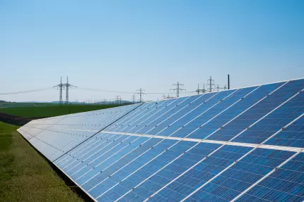 UE se apropie de pragul de 50% energie regenerabilă din consumul brut. România, ușor peste medie