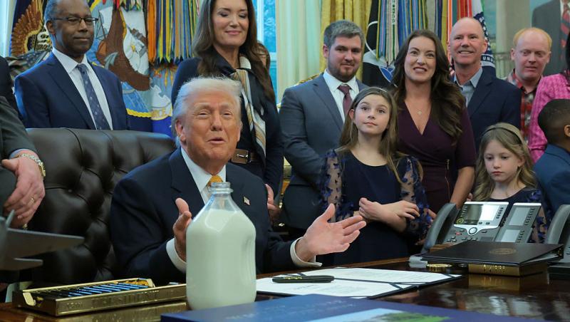 Cine l-a convins pe Donald Trump să nu atace Iranul. Rusia și Oman au mediat discuţiile cu Teheranul