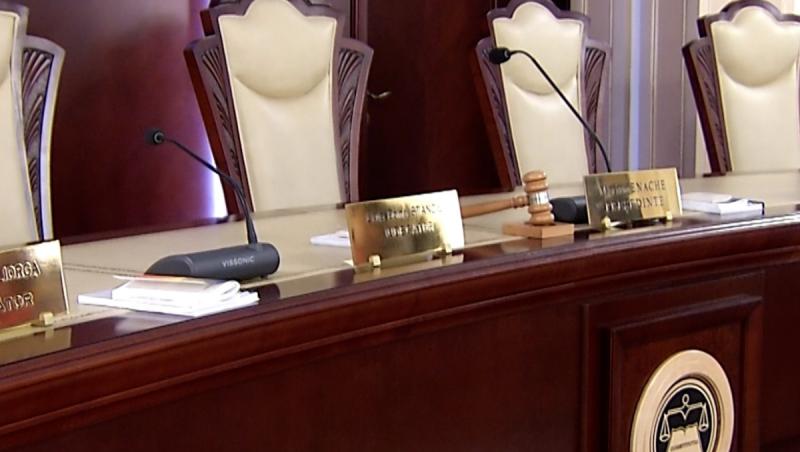 CCR, așteptată să decidă asupra pensiilor magistraților. CAB examinează contestațiile viz&acirc;nd 2 judecători CCR