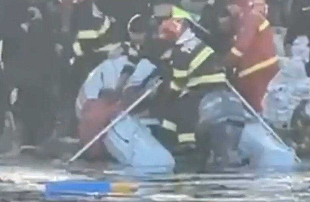 Momentele dramatice în Craiova, unde 7 oameni au fost la un pas de moarte încercând să salveze o fetiţă