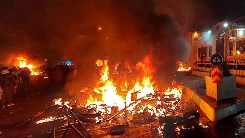 Iran a trăit cele mai s&acirc;ngeroase proteste din ultimele decenii. Autorităţile raportează peste 5.000 de morţi
