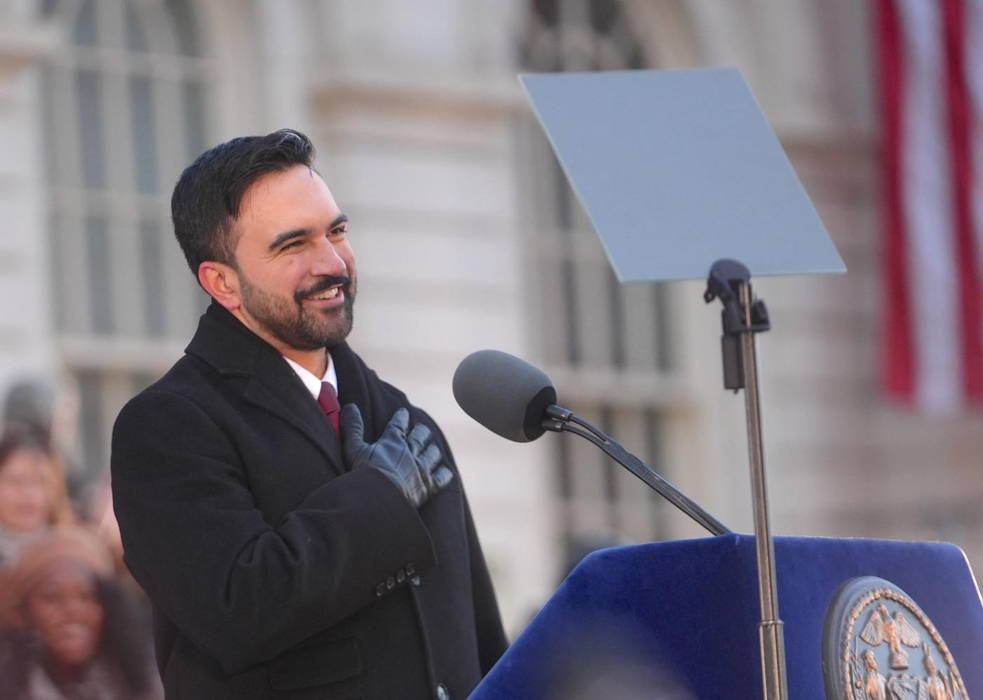 Zohran Mamdani a preluat mandatul de primar al New York-ului: promisiuni sociale ambiţioase