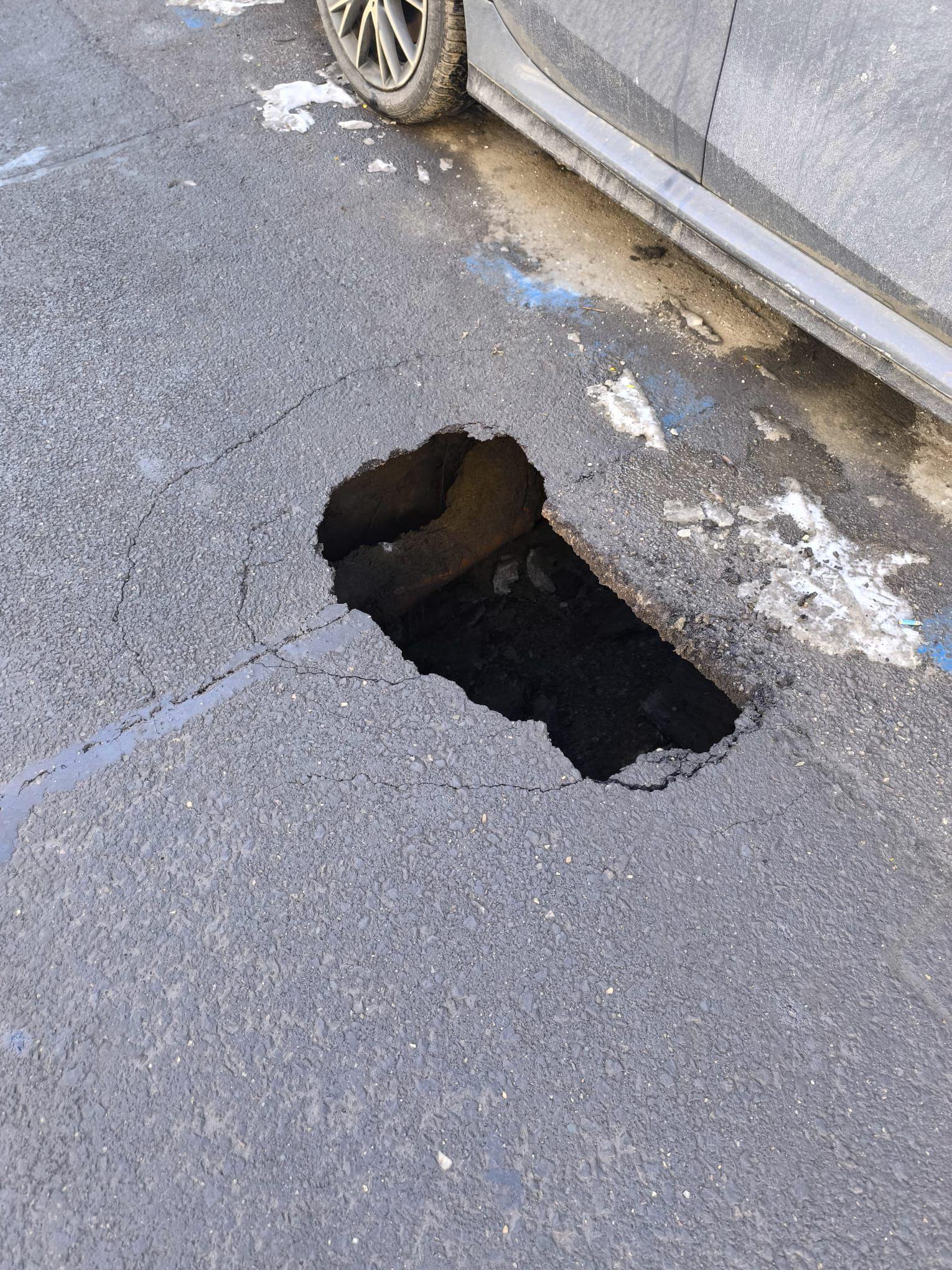 Asfalt surpat în Sectorul 2. Sunt restricții temporare de trafic în zona Obor din Capitală