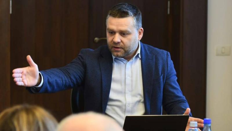 Biletele STB ar urma să se scumpească. Primarul Ciucu: A&nbsp;ajuns cuţitul la os la PMB