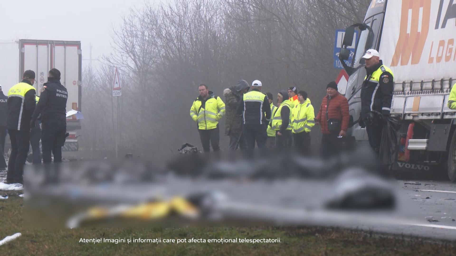 "Nimeni nu vrea să creadă". Durere de nedescris pentru familiile tinerilor morţi în accidentul din Timiş