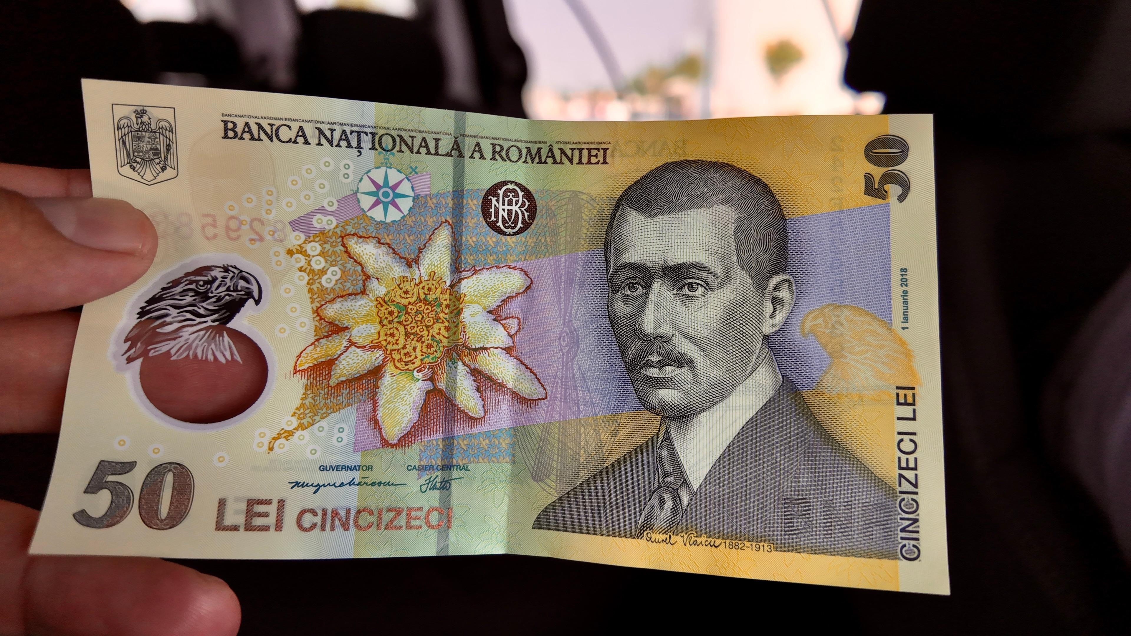 Schimbare istorică la bancnotele româneşti. Vor fi înlocuite în următorii ani după pensionarea casierului BNR