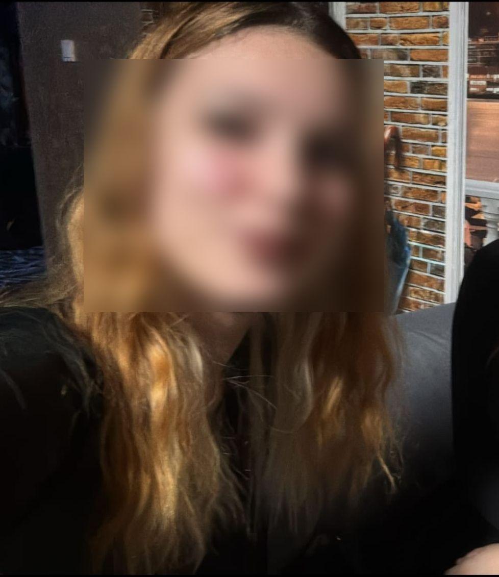 O elevă de 18 ani, găsită moartă într-un apartament din Tulcea. "De ce ai plecat, suflețelul nostru?"