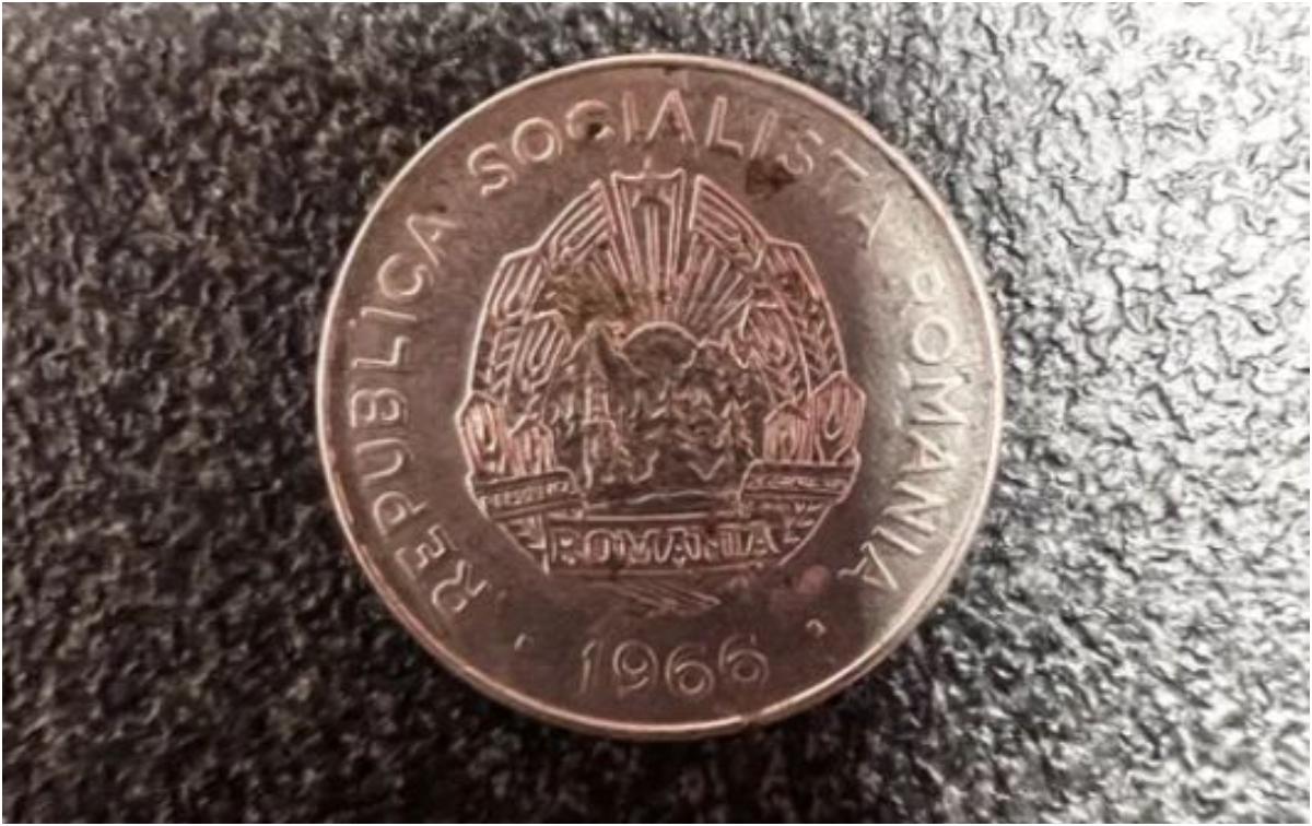 Moneda de pe vremea lui Ceauşescu care se vând şi cu 3.500 de lei pe OLX