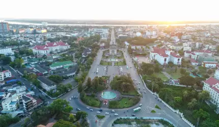 Cum e viaţa în cea mai tânără capitala comunistă din lume