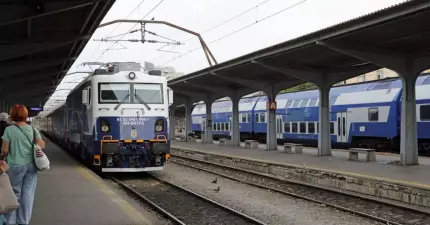 VIDEO Tronsoanele pe care CFR promite că românii vor circule mai rapid în 2026: sute de km de linii reabilitate