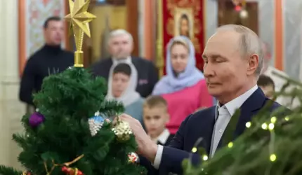 Putin a participat la slujba din Ajunul Crăciunului pe rit vechi, alături de veterani din războiul din Ucraina