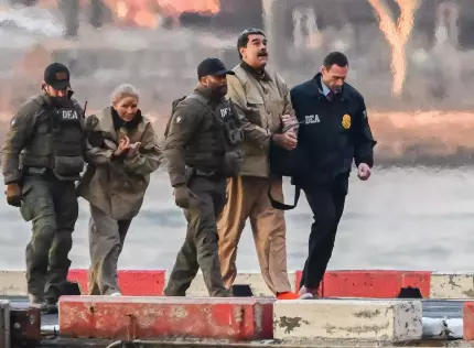 Maduro și soția lui s-au lovit la cap în timp ce încercau să fugă de soldaţii americani: Au intrat într-o uşă