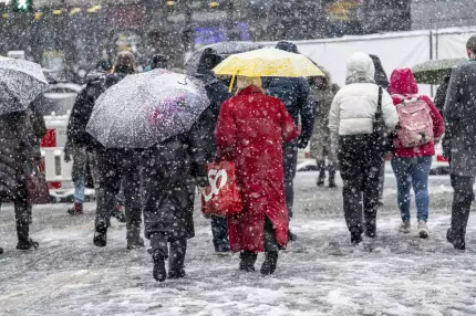 România, sub un ciclon mediteranean și un val de aer arctic: ninsori abundente și ger. Minime și de -18 grade