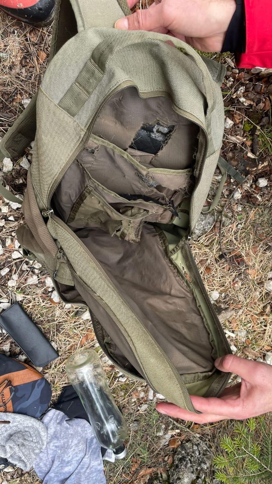 Rucsac găsit în masivul Piatra Mare, unde s-a semnalat prezența unui urs. Proprietarul, de negăsit