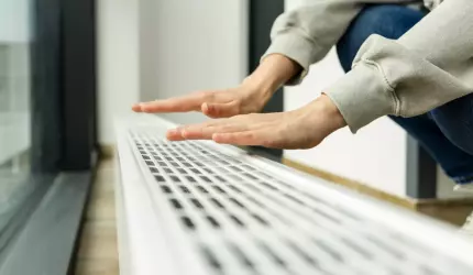 Furnizarea agentului termic, deficitară la 38% din blocurile din Capitală. Pe cine dă vina ELCEN