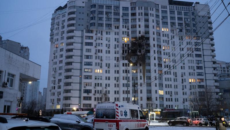 Ucrainenii, &icirc;ndemnați să părăsească Kievul. Rusia a lăsat orașul fără &icirc;ncălzire, apă și curent, pe timp de ger