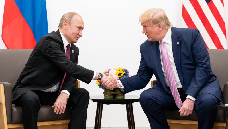 Analiză. Ce se va întâmpla cu preţul motorinei în România după înţelegerea Trump - Putin