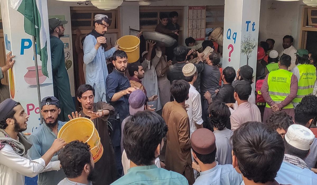29 de copii, morţi după ce acoperişul şcolii s-a prăbuşit în Pakistan. Zeci de victime, prinse sub dărâmături