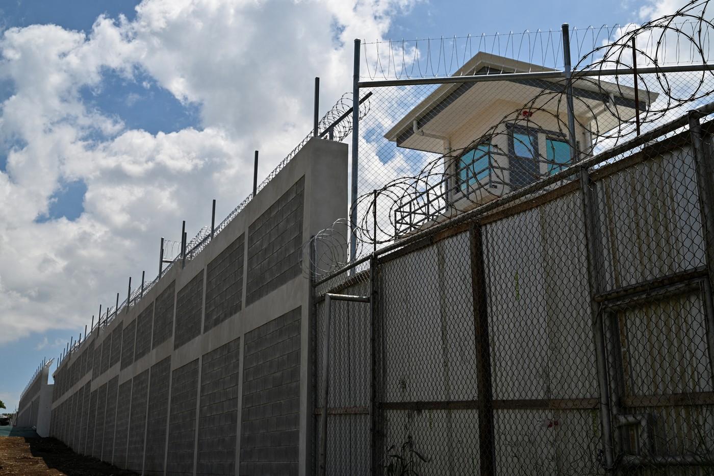 Nouă închisoare în Costa Rica, inspirată de mega-penitenciarul din El Salvador