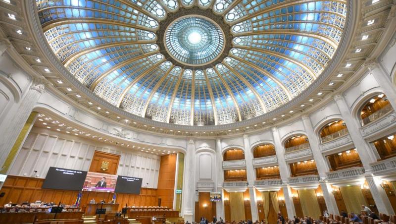 Grup de rugăciune în Parlament. Cine sunt senatorii şi deputaţii care vor îl vor forma