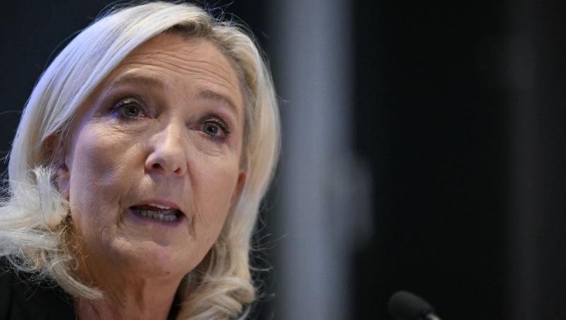 Aproape jumătate dintre musulmanii din Franța ar pleca din ţară dacă Marine Le Pen câştigă alegerile din 2027