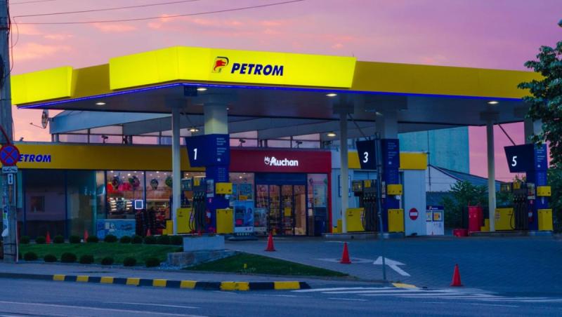 Prima ieftinire a benzinei din ultimele două luni. Cât costă litrul la Petrom și OMV