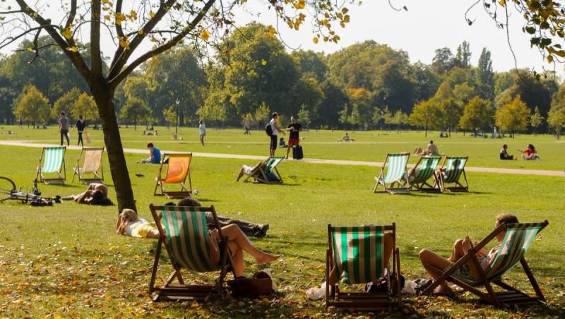 După frig, ploi şi ninsori, vin temperaturi de 25 de grade în România. Prognoza pentru următoarele 2 săptămâni