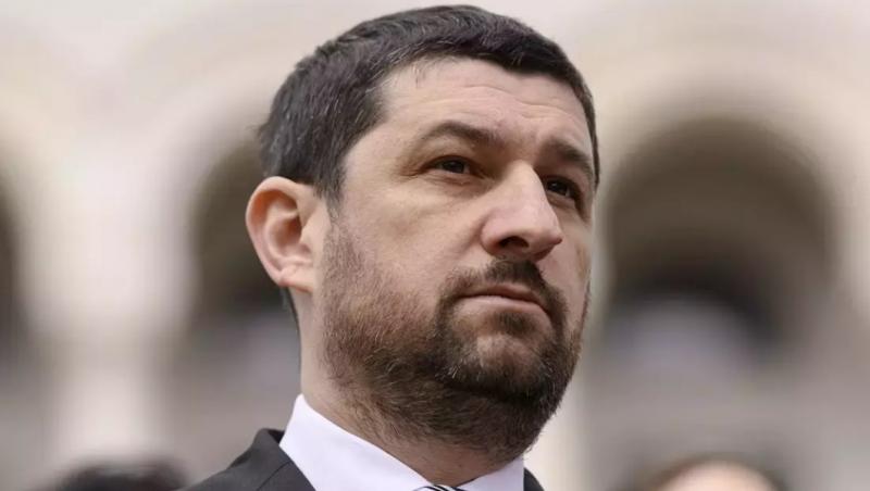 Reacţia cofondatorului AUR Marius Lulea după ce a găsit un cap de porc în faţa casei: "Nu voi vorbi mai puțin"