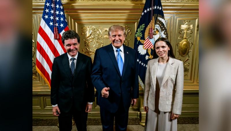 Nicușor Dan a publicat o fotografie de acum 9 zile în care apare alături de Donald Trump