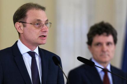 Prima şedinţă CSAT în noul format cu premierul Luca Niculescu, Neacșu, Oprea, Neculăescu şi Zamfir
