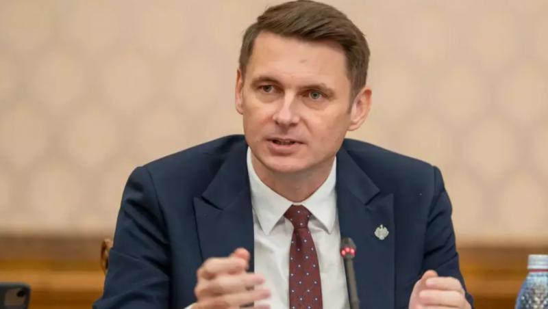 Mircea Abrudean rămâne preşedintele Senatului după ce PNL a trecut în opoziţie şi a cerut demisia demnitarilor