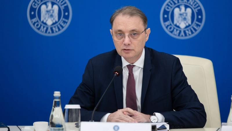Şapte măsuri "urgente" anunţate de Guvern după atacurile din şcolile din Bistriţa şi Piteşti