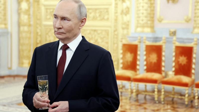 Rusia își vinde rezervele de aur. Cine-l cumpără şi ce înseamna asta pentru economia lui Putin