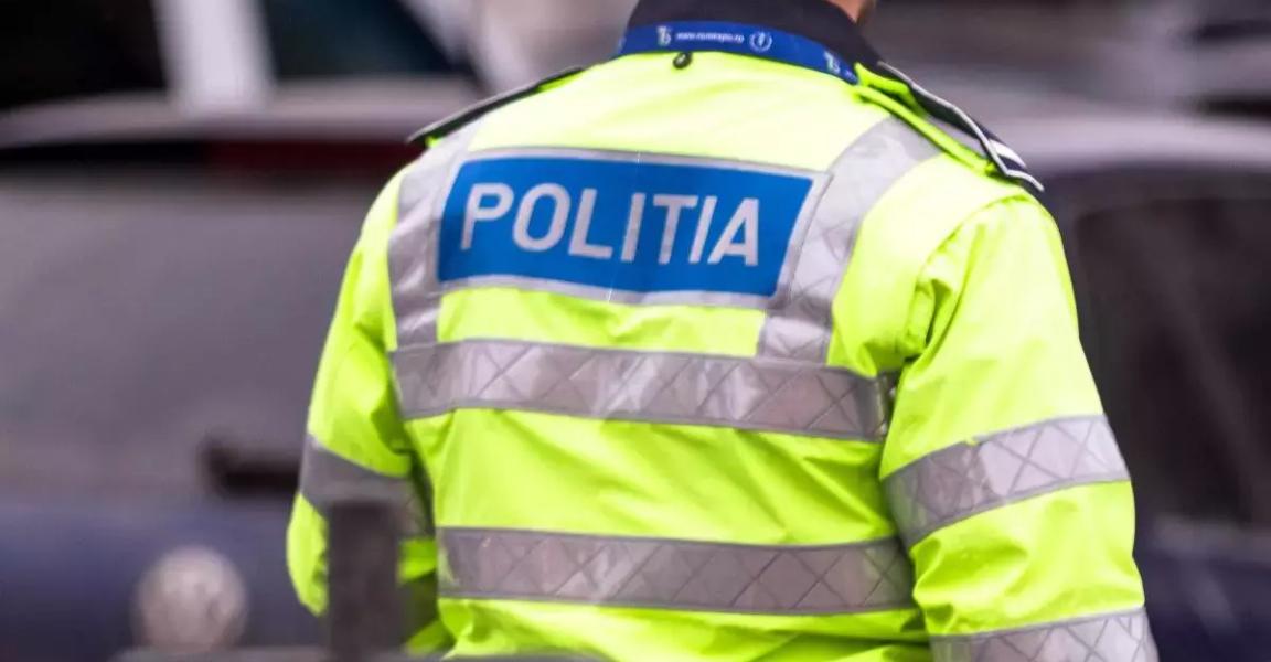 Comisar-şef de poliţie, plasat sub control judiciar pe cauţiune pentru luare de mită şi trafic de influenţă