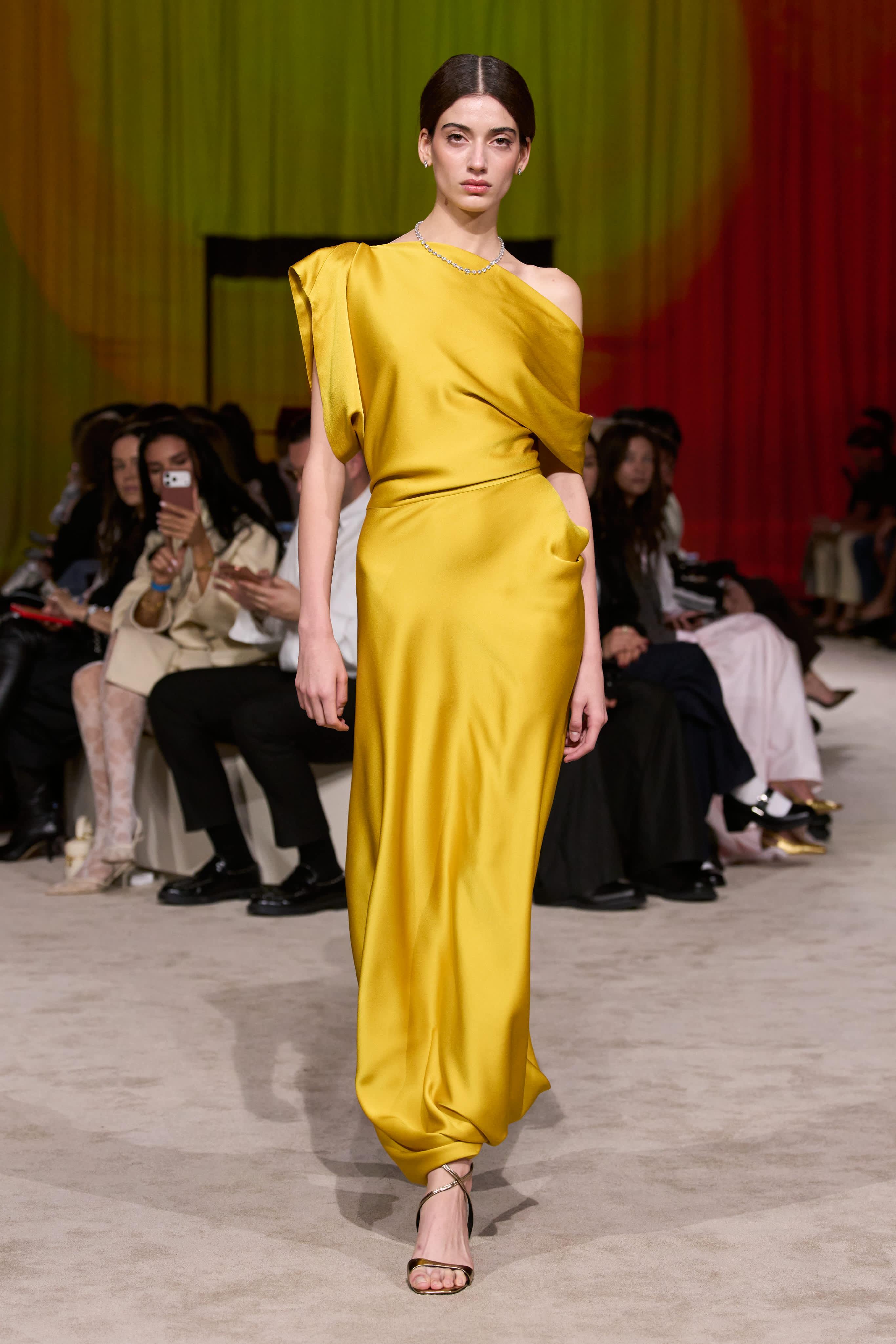 SS27 — Rhea Costa