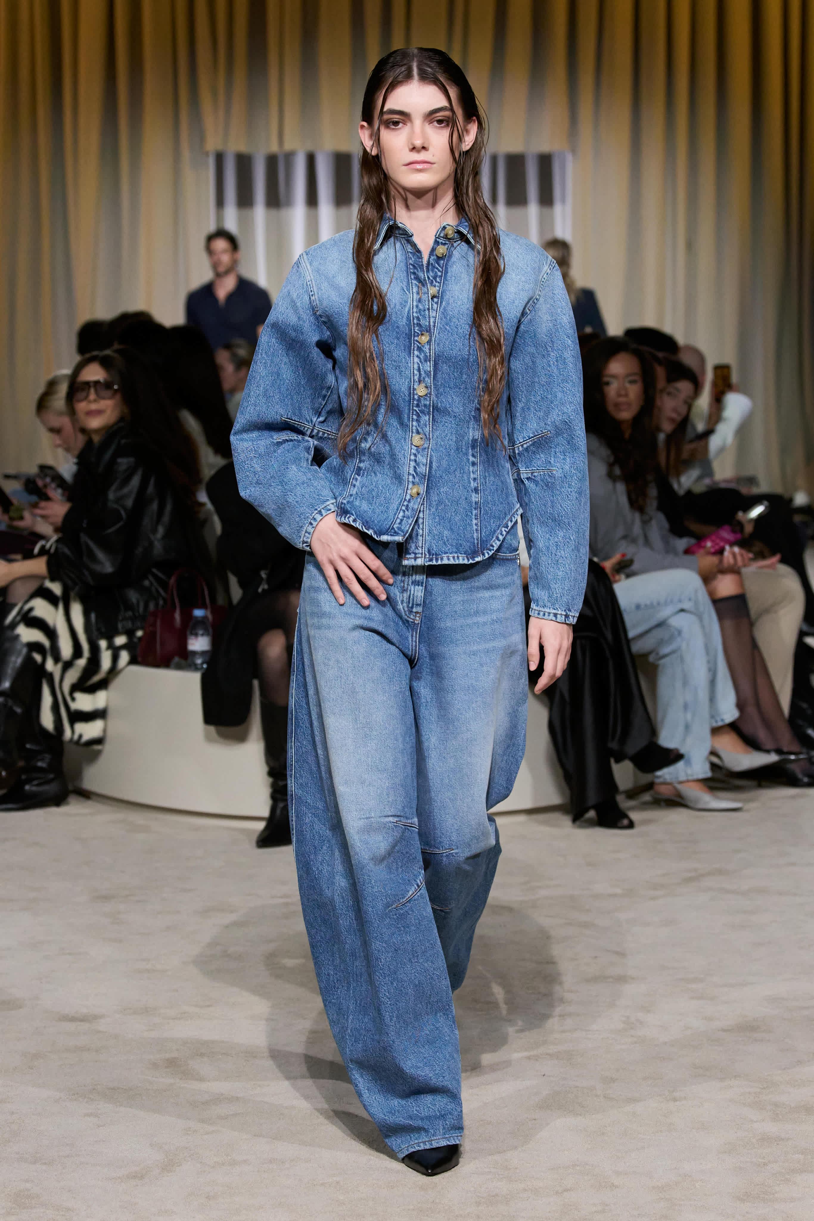SS27 — Patrizia Pepe